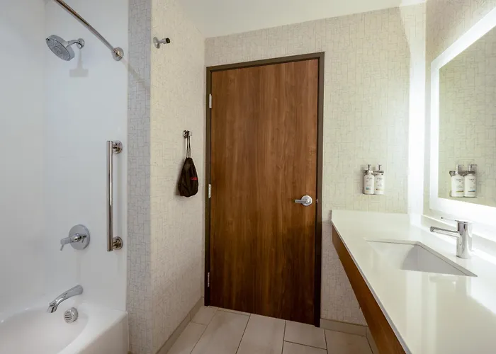 Hotel Express & - - Mesa Gateway Airport