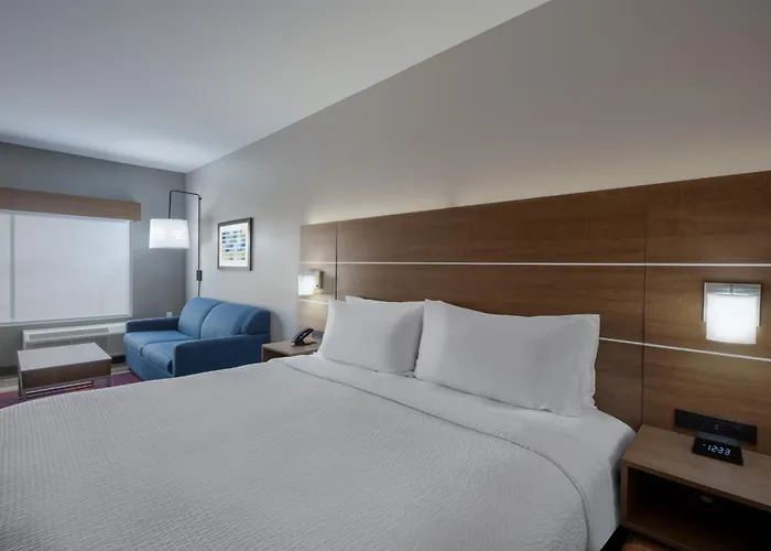 Hotel Express & - - Mesa Gateway Airport