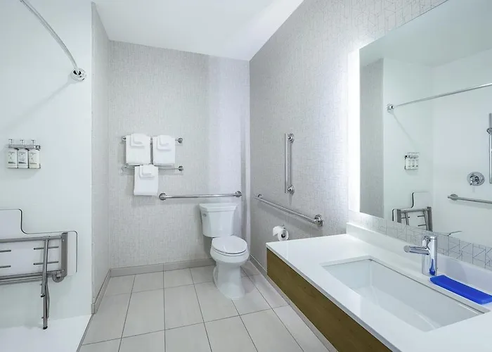 Hotel Express & - - Mesa Gateway Airport 3*