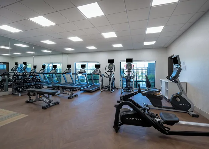 Express & - - Mesa Gateway Airport 3*